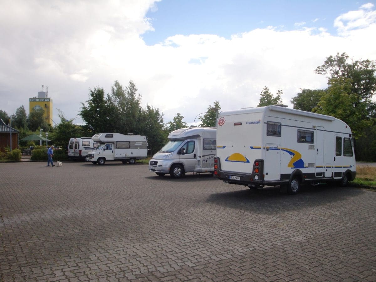 Wohnmobilstellplatz am Aral Autohof