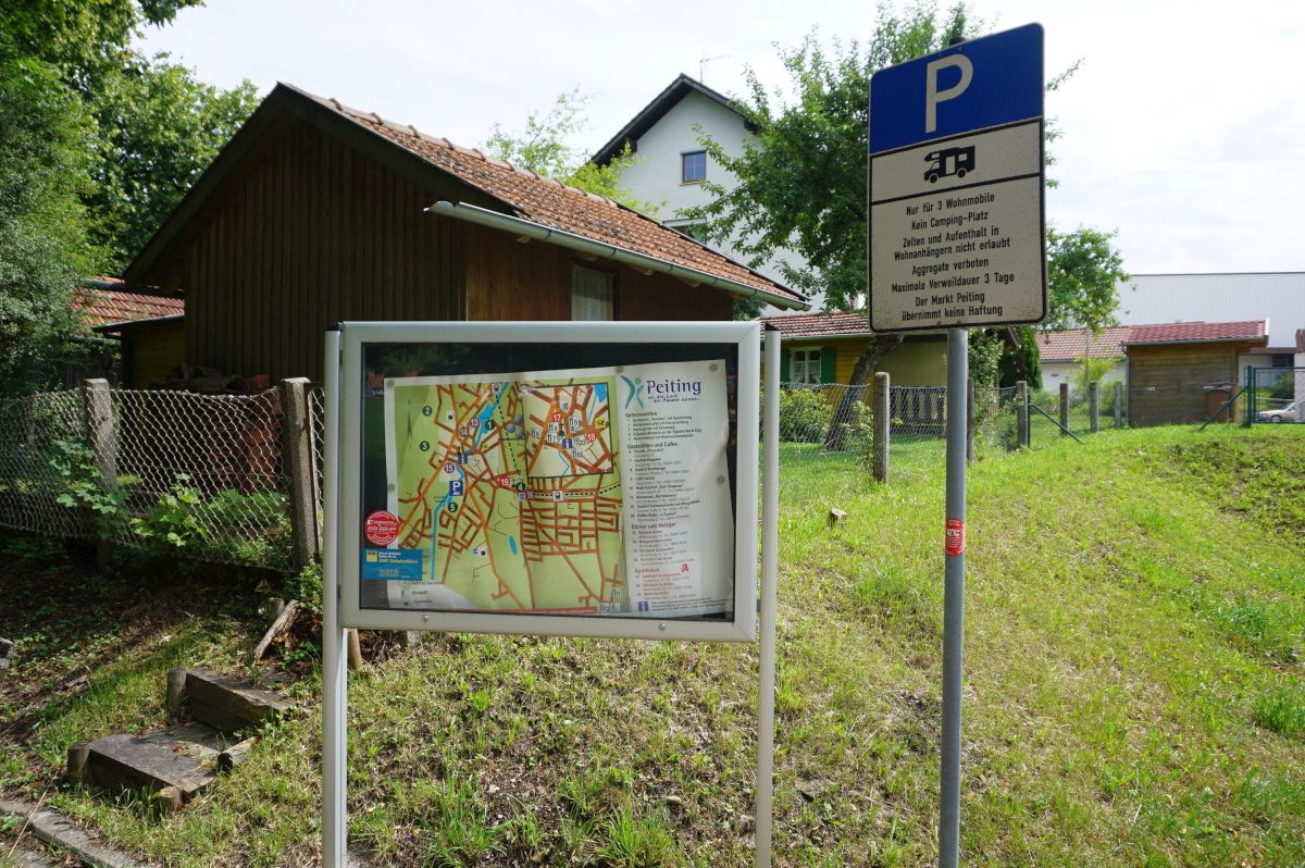 Wohnmobilstellplatz am Wellenfreibad in Peiting