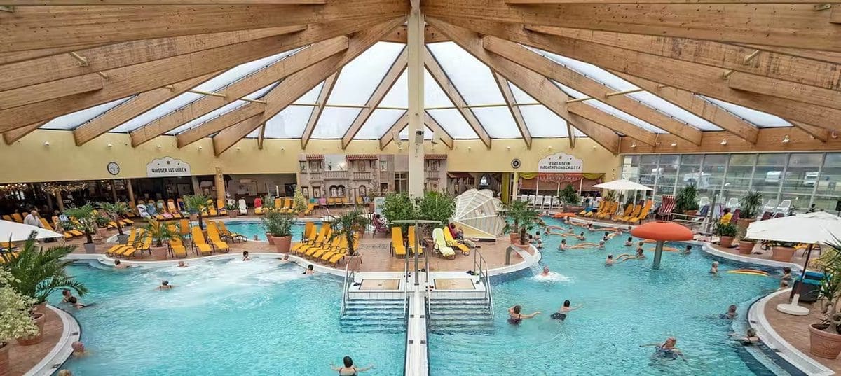 Wohnmobilstellplatz an der KristallTherme