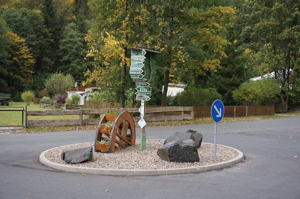 Wohnmobilstellplatz auf dem Wanderparkplatz Schönbrunn