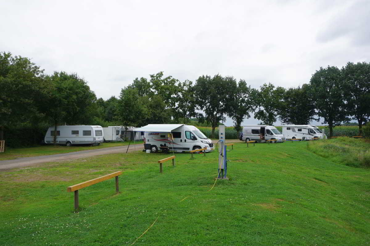 Wohnmobilstellplatz Marina Mehlbergen