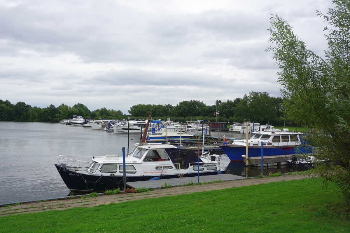 Wohnmobilstellplatz Marina Mehlbergen