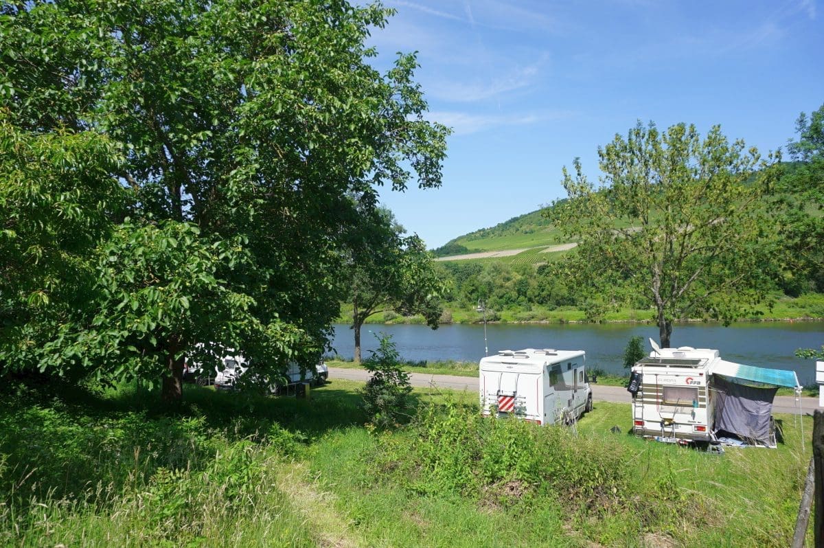 Wohnmobilstellplatz Moselblick in Schleich
