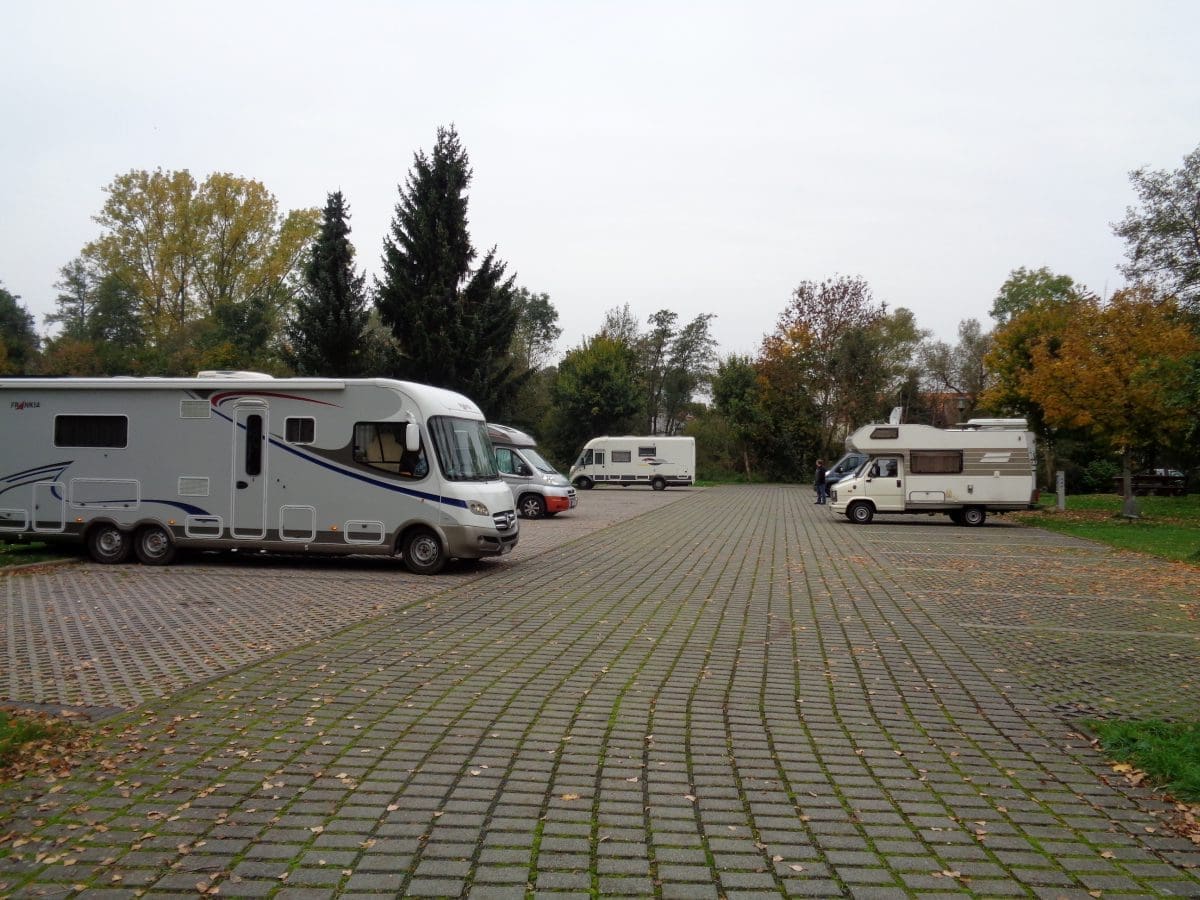 Wohnmobilstellplatz am Erlenstadion