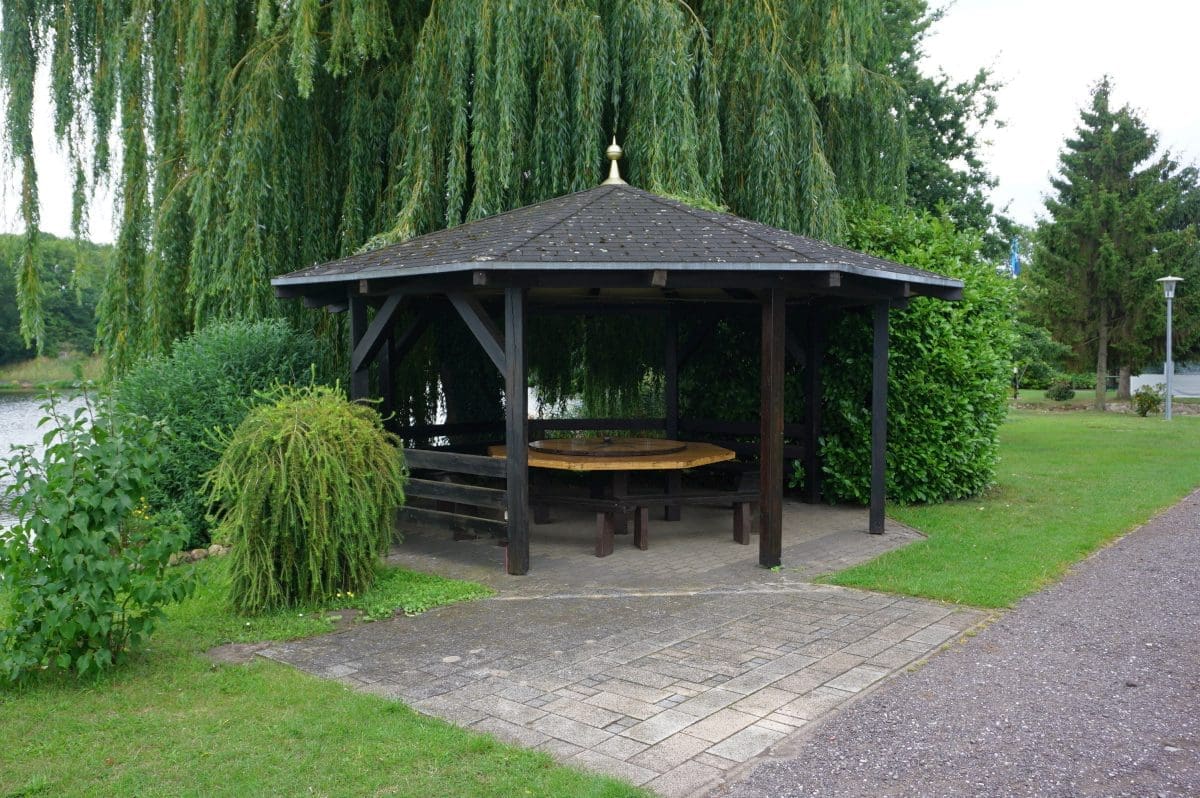 Wohnmobilstellplatz am Bootshaus in Burg Wohnmobilstellplatz am Bootshaus in Burg