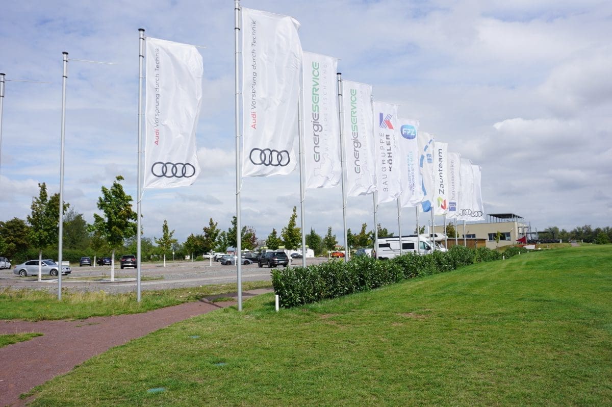 Wohnmobilstellplatz am Golfpark Hufeisensee