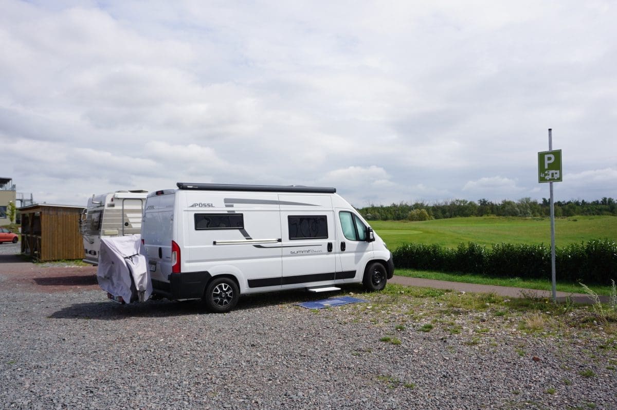 Wohnmobilstellplatz am Golfpark Hufeisensee
