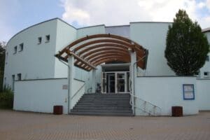 Wohnmobilstellplatz Freizeitbad Tyragrotte