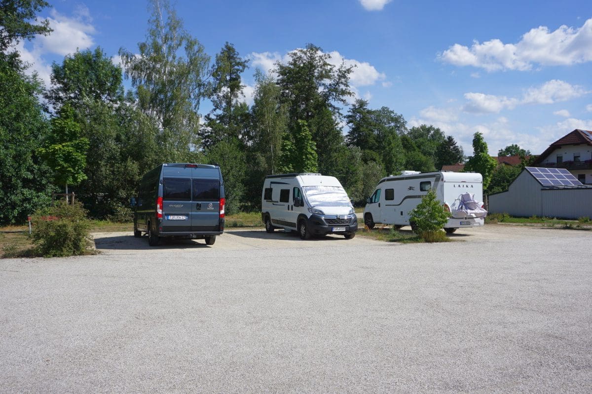 Wohnmobilstellplatz am Behälterweiher