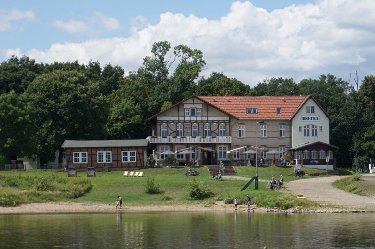 Wohnmobilstellplatz Elbterasse Wörlitz