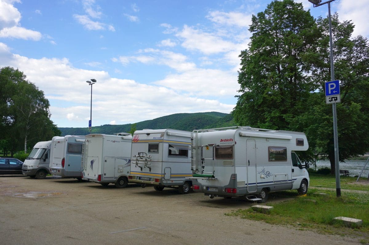 Wohnmobilstellplatz alter Sportplatz in Bacharach Wohnmobilstellplatz alter Sportplatz in Bacharach