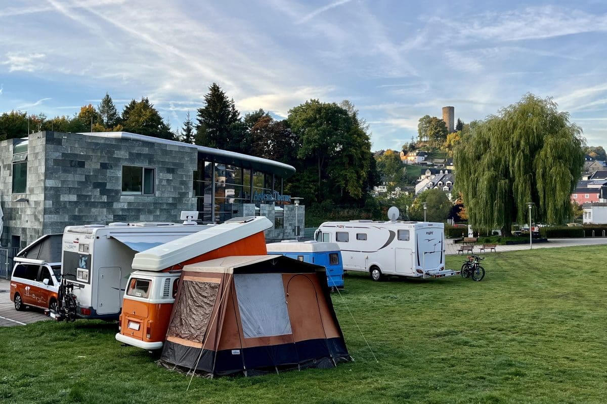 Wohnmobilstellplatz an der Ardesia Therme