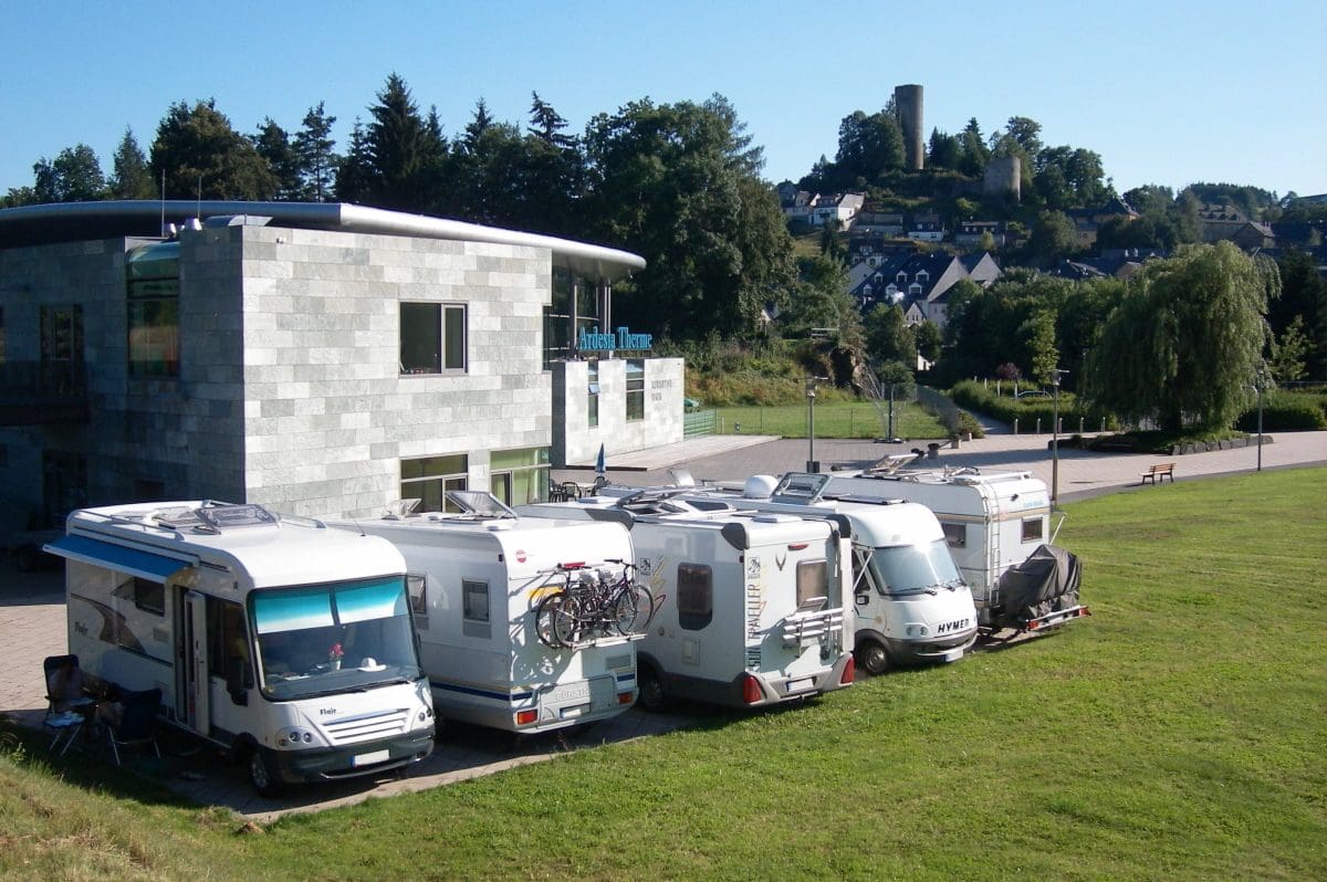 Wohnmobilstellplatz an der Ardesia Therme