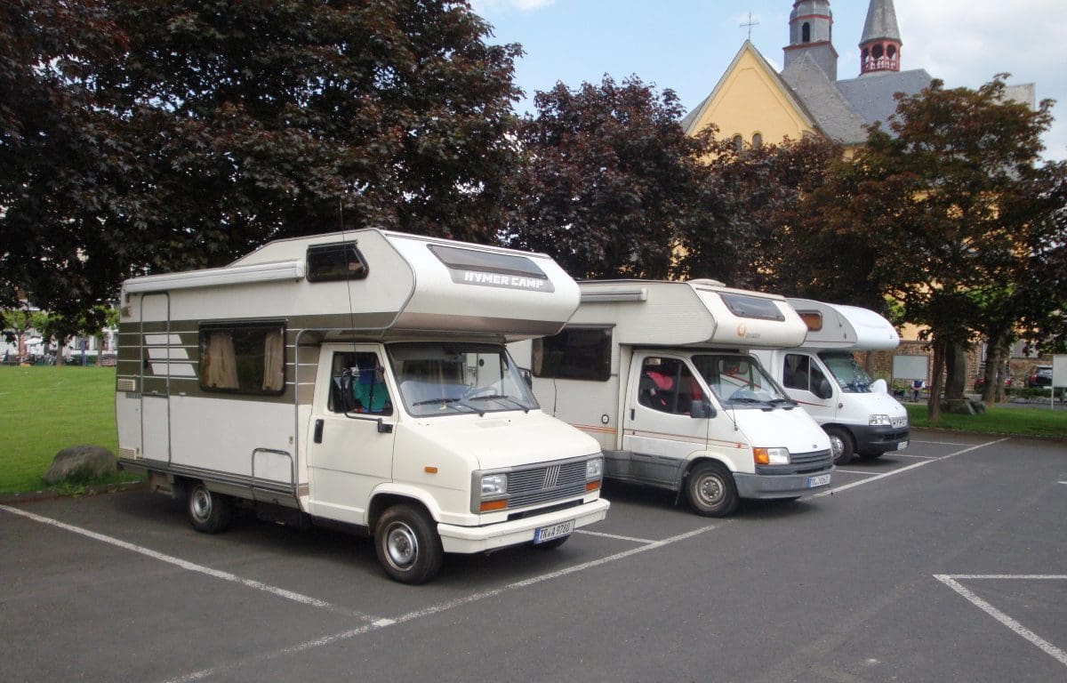 Parkplatz am Rheinufer in Bad Hönningen