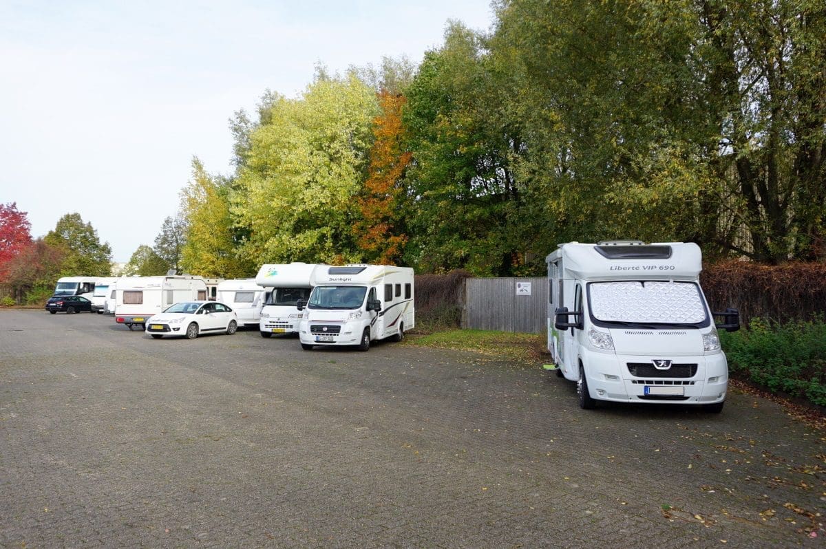 Wohnmobilstellplatz am Movie Park Germany