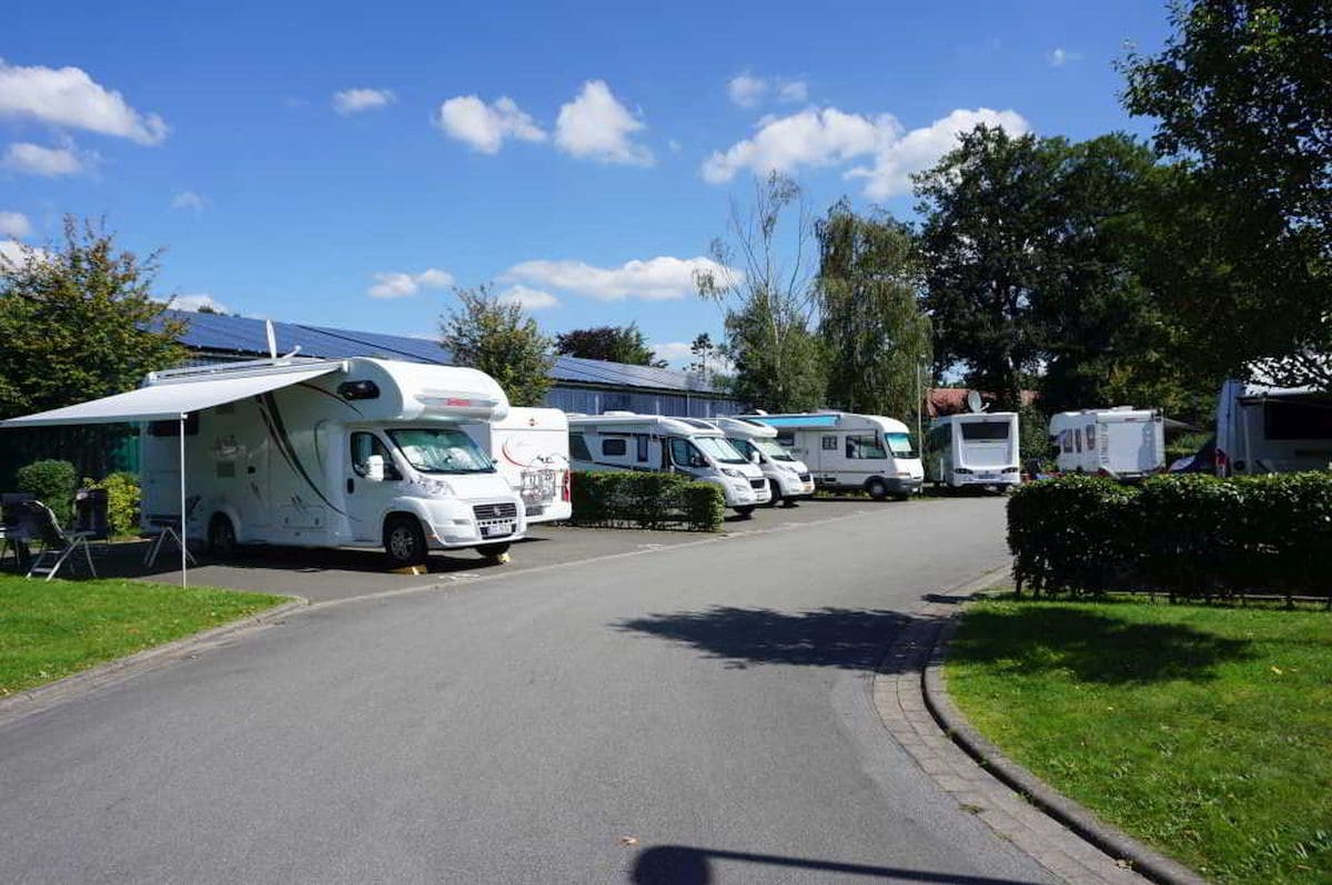 Wohnmobilstellplatz am Badepark