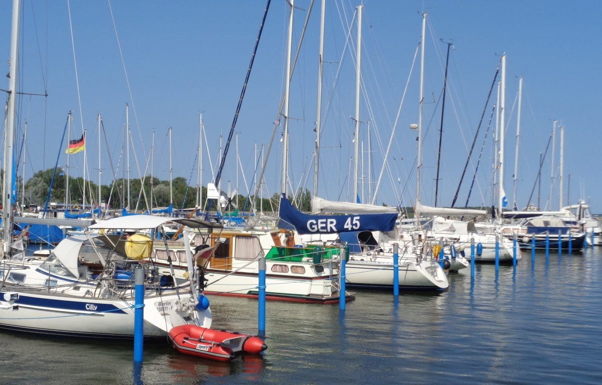 Wohnmobilstellplatz am Segler Verein