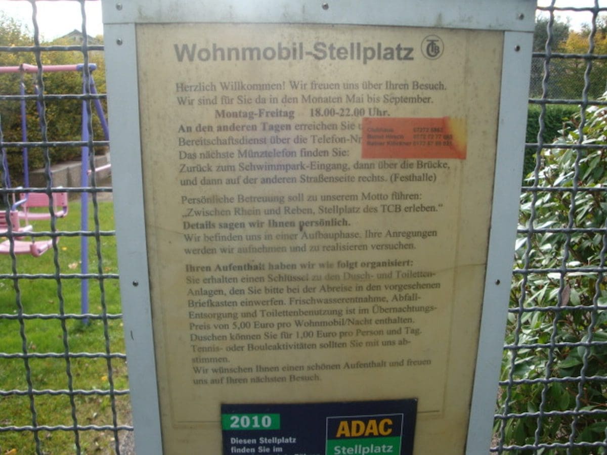 Wohnmobilstellplatz am Tennisclub Bellheim