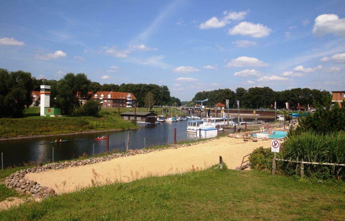 Wohnmobilstellplatz am Dömitzer Hafen