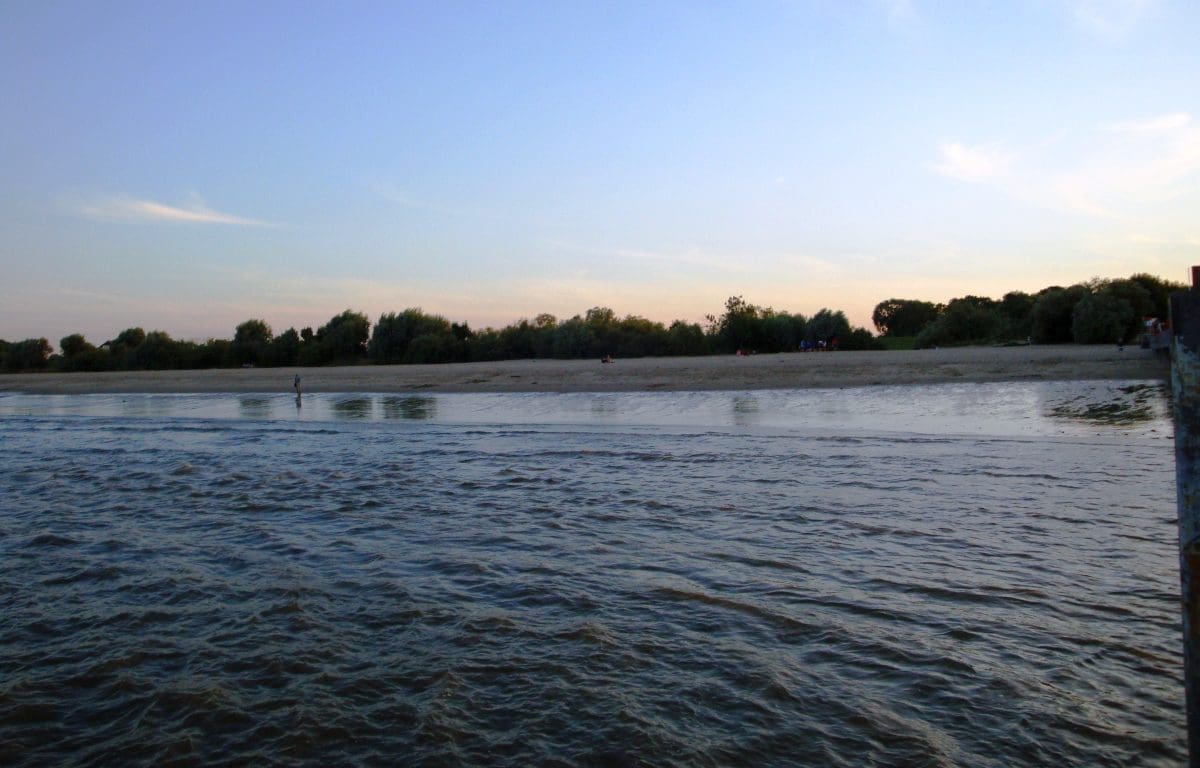 Wohnmobilstellplatz am Elbdeich