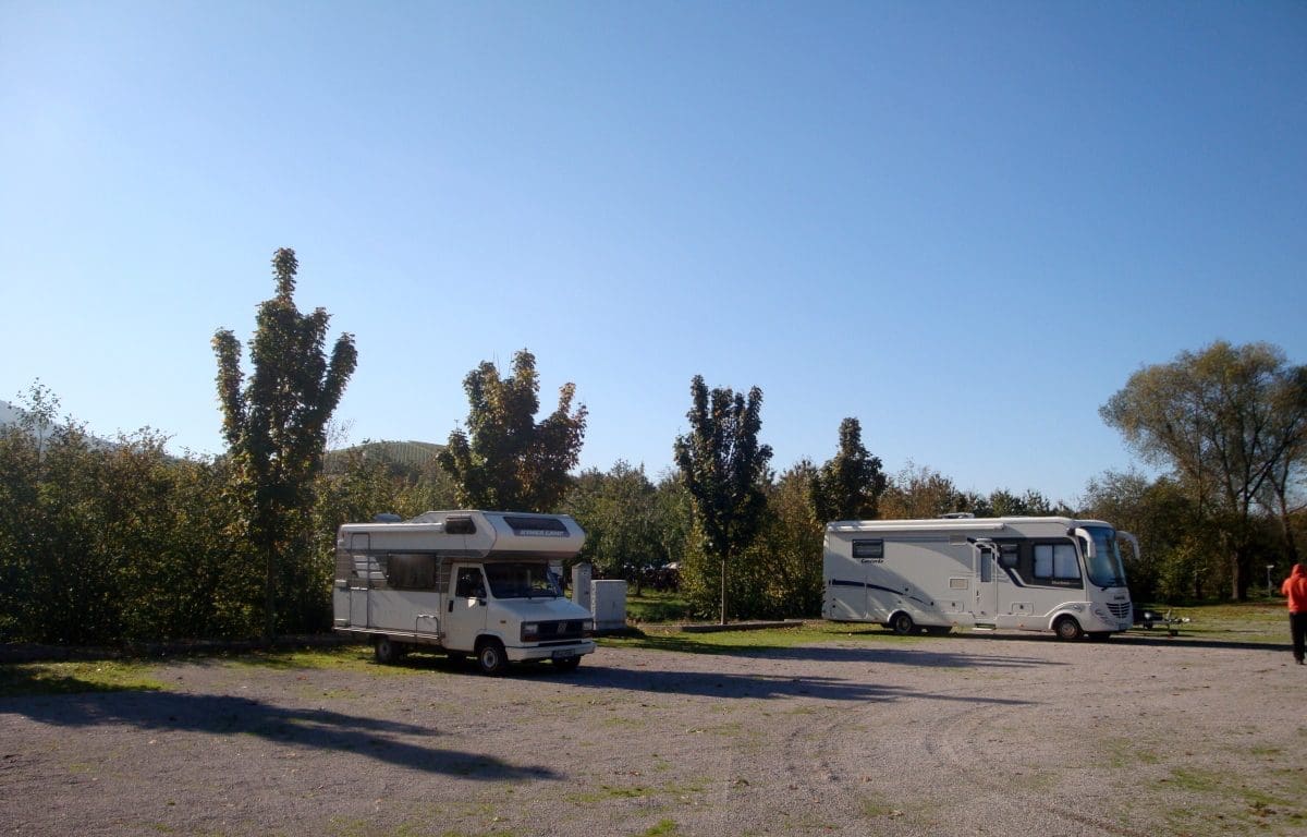 Wohnmobilstellplatz am Festplatz in Durbach