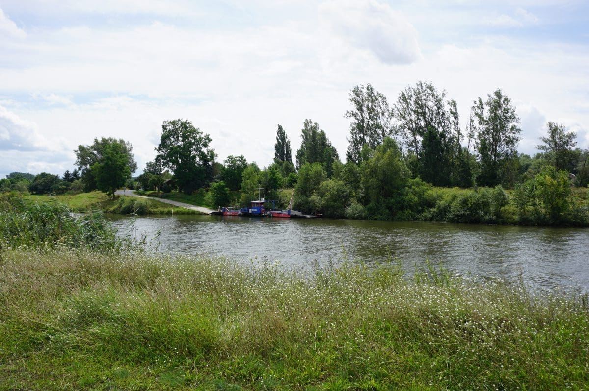 Wohnmobilstellplatz an der Mainlände