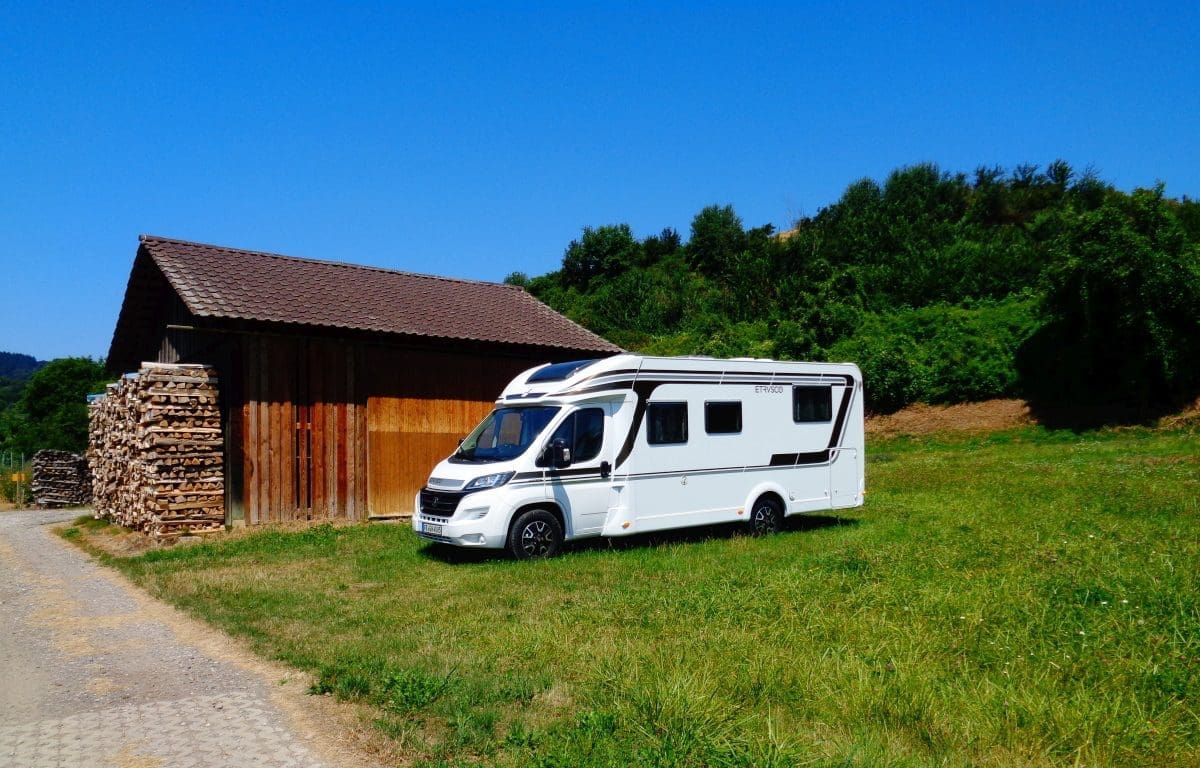 Wohnmobilstellplatz am Weingut Köbelin
