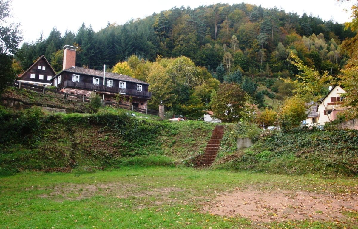 Wohnmobilstellplatz am Naturfreundehaus in Elmstein