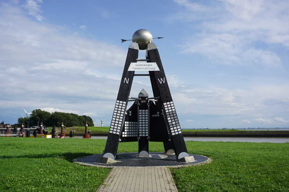 Wohnmobilstellplatz am Yacht Club in Emden