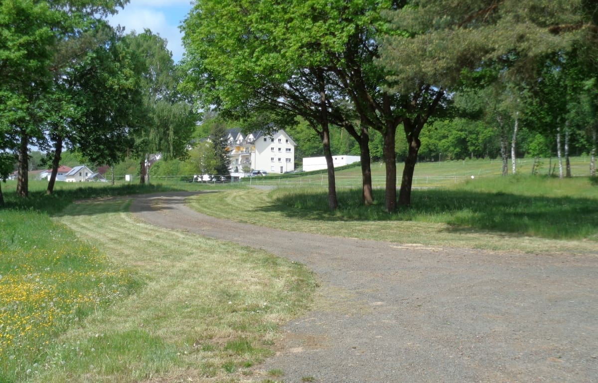 Wohnmobilstellplatz am Rosengarten in Gladenbach