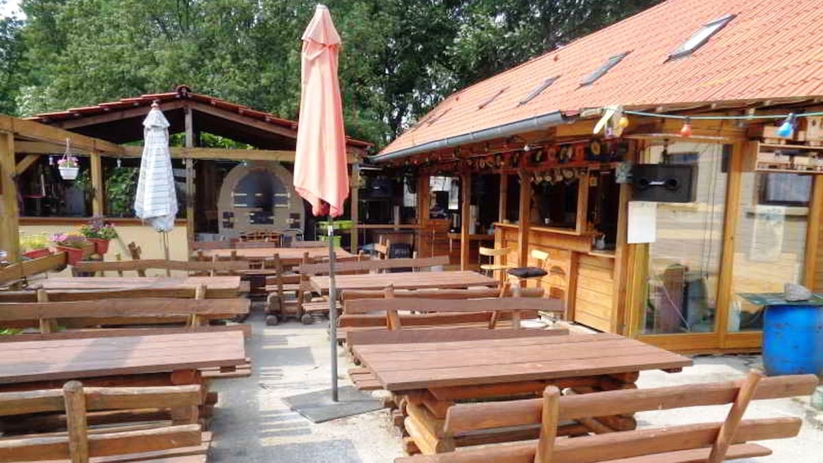 Wohnmobilstellplatz am Hof Lüttkevitz