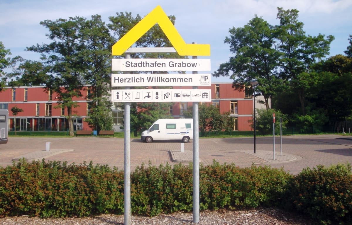 Wohnmobilstellplatz am Stadthafen in Grabow