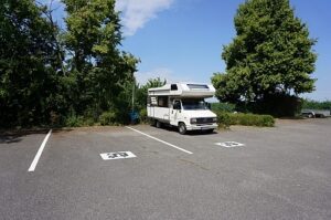 Wohnmobilstellplatz am Friedhof