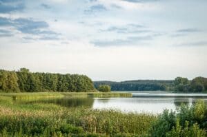 Wohnmobilstellplatz am Neuklostersee