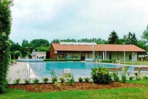 Wohnmobilstellplatz am Schwimmbad Redwitz Wohnmobilstellplatz am Schwimmbad Redwitz