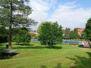 Wohnmobilstellplatz am Freibad Asmushausen Wohnmobilstellplatz am Freibad Asmushausen