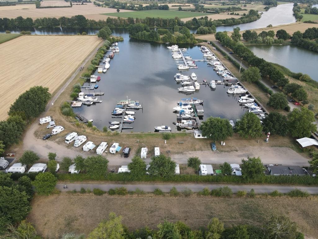 Wohnmobilstellplatz Marina Mehlbergen