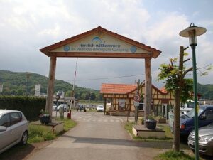 Wohnmobilstellplatz am Rheinpark Camping Wohnmobilstellplatz am Rheinpark Camping