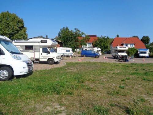 Wohnmobilstellplatz am Hafen in Sellin Wohnmobilstellplatz am Hafen in Sellin