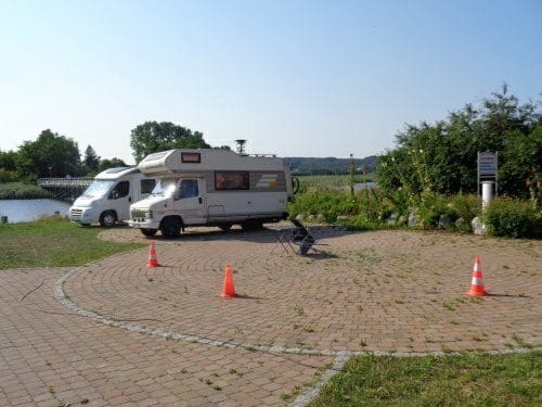 Wohnmobilstellplatz am Hafen in Sellin Wohnmobilstellplatz am Hafen in Sellin