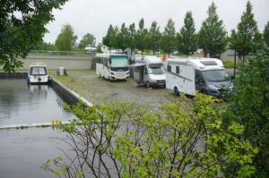 Wohnmobilstellplatz am Schlosshafen