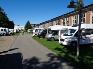 Wohnmobilstellplatz beim Wassersportzentrum Wohnmobilstellplatz beim Wassersportzentrum