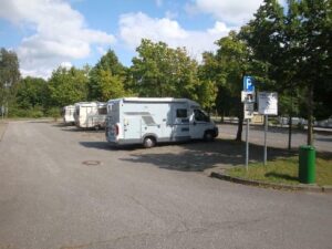 Wohnmobilstellplatz am Parkplatz Krützen