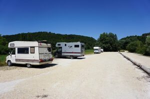 Wohnmobilstellplatz am Freizeitbad Bad Blau