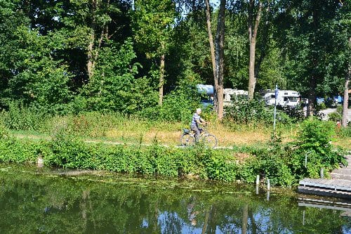 Wohnmobilstellplatz an der AmperOase