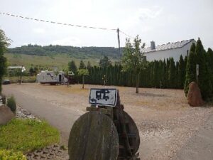 Wohnmobilstellplatz am Weingut Clemens