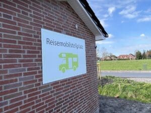 Wohnmobilstellplatz am Berumerfehner Wald Wohnmobilstellplatz am Berumerfehner Wald