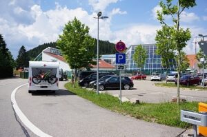 Wohnmobilstellplatz am Badeparadies Schwarzwald