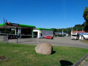 Wohnmobilstellplatz an der HEM-Tankstelle