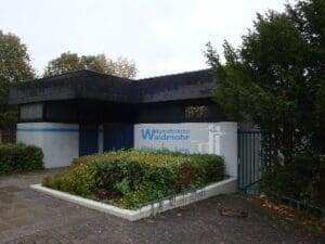 Wohnmobilstellplatz am Warmfreibad